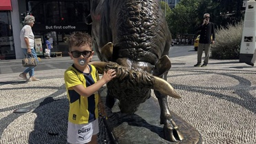 Forması çıkartılan minik Fenerbahçe taraftarı Kadıköy'de! Verdiği poza beğeni yağıyor