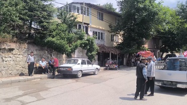 Emekliler Geçinemediklerinden Şikayetçi