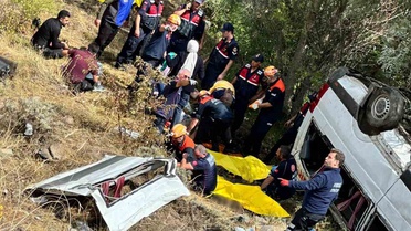 Suşehri'nde Minibüs Kazası: 10 Yaralı