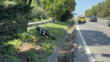 Canik'te motosiklet kamyona çarptı: 2 yaralı
