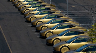 Tesla, Cybercab'ı Tanıtıyor