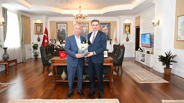 Vali Baruş: Tüneller ve stadyum için seferberlik