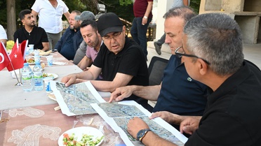 Kırşehir Belediye Başkanı Ekicioğlu'ndan Gölhisarlı Mahallesi'ne ziyaret