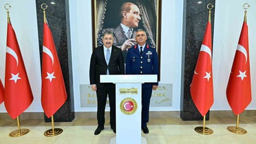 Hava Korgeneral Erdoğan Gür Eskişehir Valisi'ni Ziyaret Etti