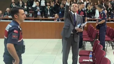 İBB davasında İmamoğlu ile 'rüşvet istediği' iddia edilen sanıklar arasında büyük yüzleşme: Alçak adam...