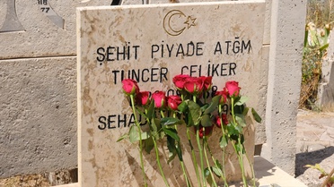 Şehit Tuncer Çeliker kabri başında anıldı