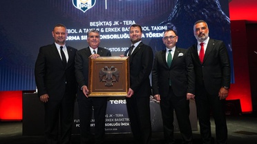 Tera Holding, Beşiktaş JK’nin futbol ve basketbol takımlarına forma sırt sponsoru oldu