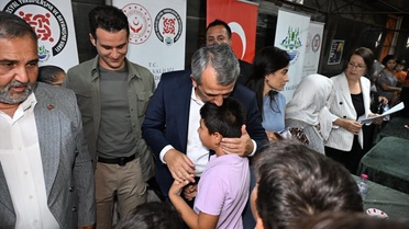 Vali Sezer, Yıldırım Hacı Sarraf Mahallesi'nde Vatandaşlarla Buluştu