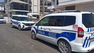 Polis memurunun sır dolu ölümü! 3 gün önce taşındığı evinde başından vurulmuş halde bulundu