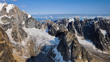 Alaska'da Charter Uçağı Düştü