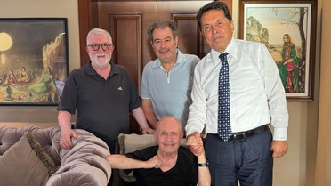 Ahmet Özer, İsmail Beşikçi'yi ziyaret etti