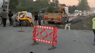 Taksi Çukura Düştü, Şoför Yaralanmadı