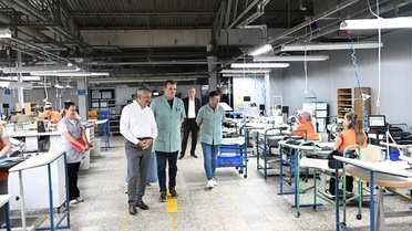 Vali Sezer Tekstil Fabrikasını Ziyaret Etti