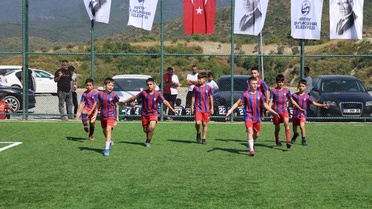 HBB, Antakya’da yeni halı sahayı hizmete açtı