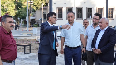 Kütahya Belediyesi, Ulu Cami ve çevresinde düzenleme çalışmalarını sürdürüyor