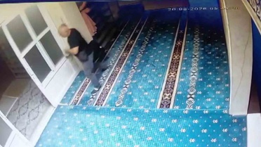 İlçedeki tüm imamlar peşine düştü, kıskıvrak yakalandı