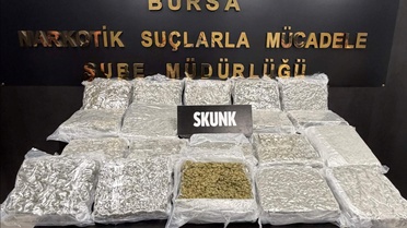 Bursa'da Uyuşturucu Operasyonu: 45 Kilogram Esrar Ele Geçirildi