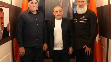 Çeçen Heyeti Muhsin Yazıcıoğlu'nun Baba Ocağını Ziyaret Etti