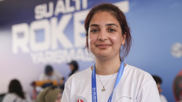 Üniversite Öğrencileri Su Altı Roket Yarışması'nda