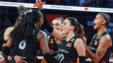 A Milli Kadın Voleybol Takımı 2'de 2 Yaptı