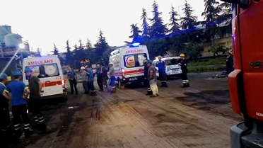 Demir çelik fabrikasında patlama! Yaralılar var