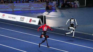 İnsansı Robot 100 Metre Dünya Rekorunu Kırdı