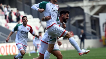 Karşıyaka, Fatih Taşdelen ile Anlaştı