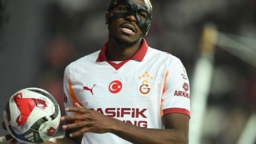 Osimhen için 130 milyon Euro'luk çılgın teklif! Dursun Özbek 1 saniye bile düşünmedi