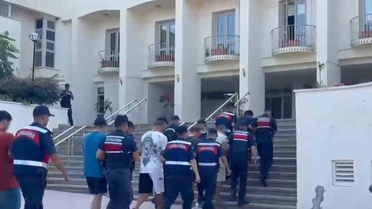 Göçmen Kaçakçılığına 48 Gözaltı