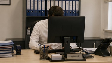 Memur olarak atandığı kurumda gördüklerine inanamadı: Bu ülke nasıl ayakta duruyor?