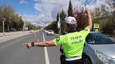 Düzce'de Trafik Denetimleri: 1036 Ceza, 187 Araç Men Edildi
