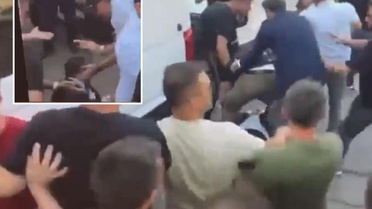 İYİ Parti Milletvekili Selçuk Türkoğlu'nun hastaneye kaldırılmasına neden olan polis müdahalesi kamerada