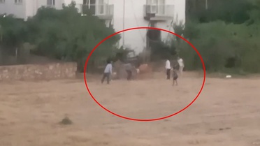 İneğin Peşinden Koşan Sahibi Düştü