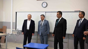 Kastamonu'da Okul Bakım Çalışmaları Sürüyor