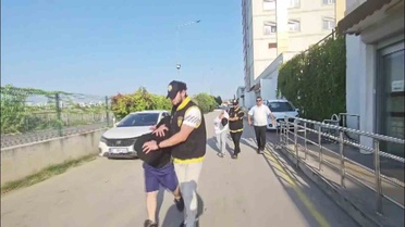 Önce öldürdüler sonra oturup başında alkol içtiler