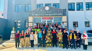 Hatay İl Milli Eğitim Müdürlüğü’nde yangın eğitimi ve tatbikat düzenlendi