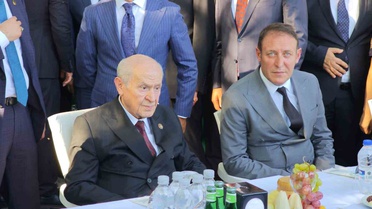 Bahçeli Ahlat'ta vatandaşlarla buluştu