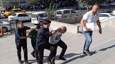 'Paranız terör örgütüne gidecek' deyip kandırdılar