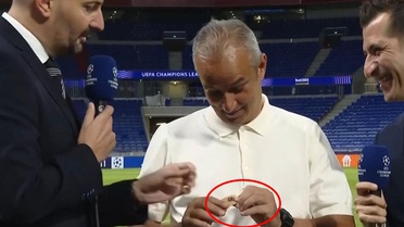 Canlı yayında konuşan İsmail Kartal'a sürpriz hediye