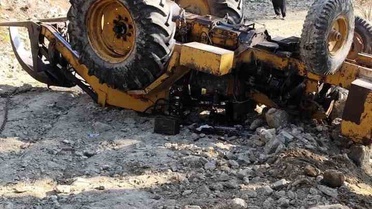 Osmaniye’de iş makinesi devrildi, operatör yaralandı