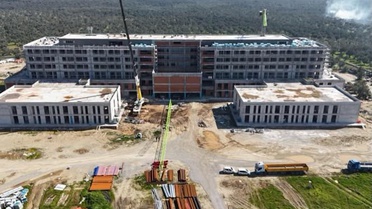 Vali Ustaoğlu Yeni Hastane İnşaatını Ziyaret Etti