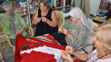 Demirci Kadınları'ndan Dev Türk Bayrağı