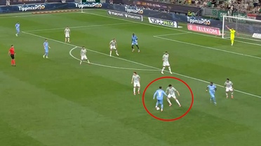 Salah'ın hareketine spikerin verdiği tepki alay konusu oldu
