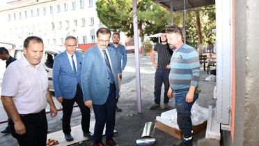 Salihli Kaymakamı okullarda incelemelerde bulundu