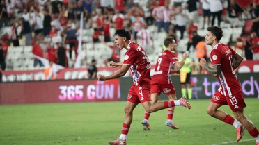Antalyaspor, Sarıyer'e 1-2 Mağlup