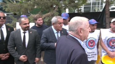 Özdağ, Madencilerin Eylemine Destek Verdi
