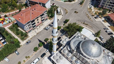 Yıldırım Camii Minareyi Yıktı, Yenisi Yapıldı