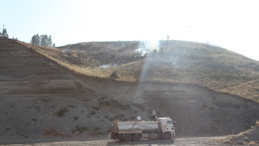 Ahlat'ta etkinlik alanı yakınındaki otlukta yangın