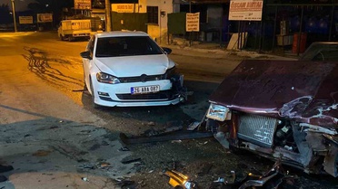 Eskişehir'de Kafa Kafaya Çarpışma