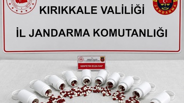 Kırıkkale'de Uyuşturucu Operasyonu: 3 Gözaltı, 544 Hap Ele Geçirildi